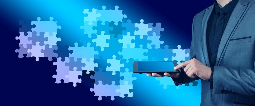 Futuristic holographic user interface for health management